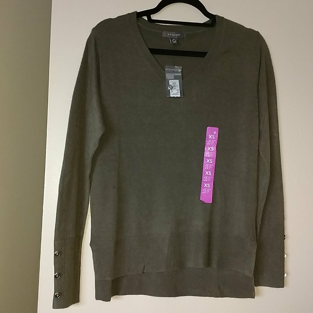 Brand new w/ tags sweater